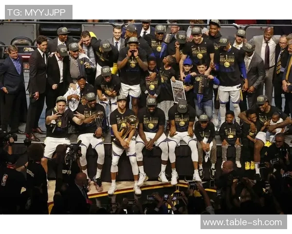 2016年1月勇士与骑士精彩对决录像回放重温经典瞬间与赛场激情 2016年1月勇士与骑士精彩对决录像回放重温经典瞬间与赛场激情