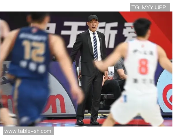 2020年12月CBA新疆队与同曦队激战精彩瞬间回顾与分析