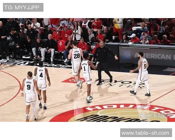 2016年2月10日火箭队与勇士队激战回顾精彩瞬间与关键时刻分析